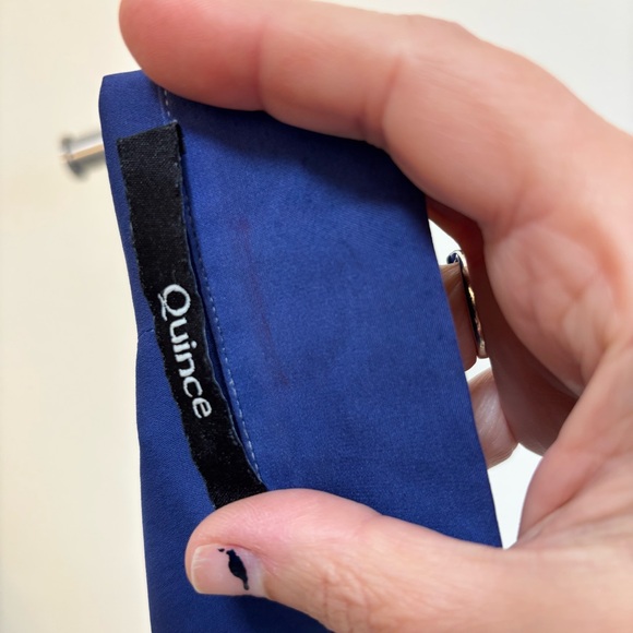 Quince Women's Blue Washable Silk Stretch Sleeveless Top Size Small - Picture 12 of 12